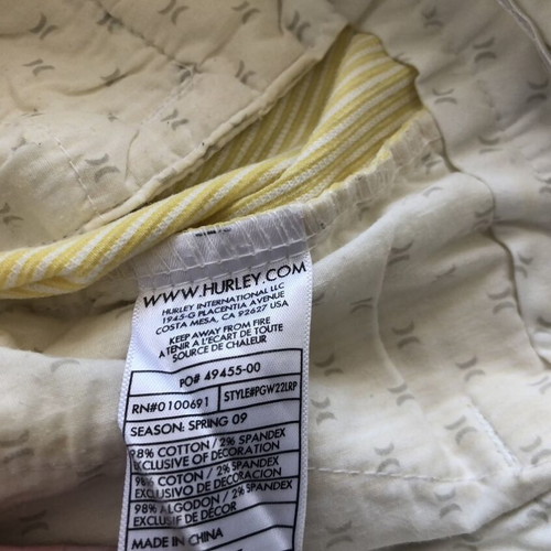 Hurley Summer Shorts women's size L yellow, like new