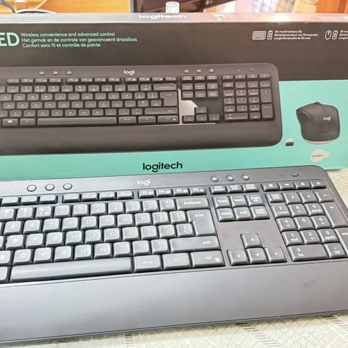 Logitech keyboard and mouse like new