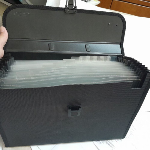 Shuter briefcase with 12 compartments, black