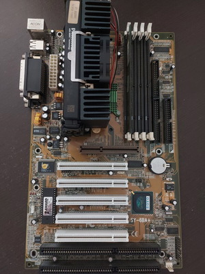 Μητρική Soyo SY-6BA+ Intel 440BX με Pentium II 350MHz και 64MB SDRAM σαν καινούργιο