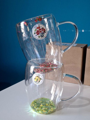 Double-Walled Glass Cups with Glitter Strawberries and Lemons, 320 ml, set of 2