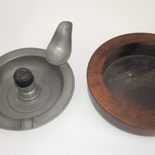 Handmade ashtray for pipe from tin and wood new