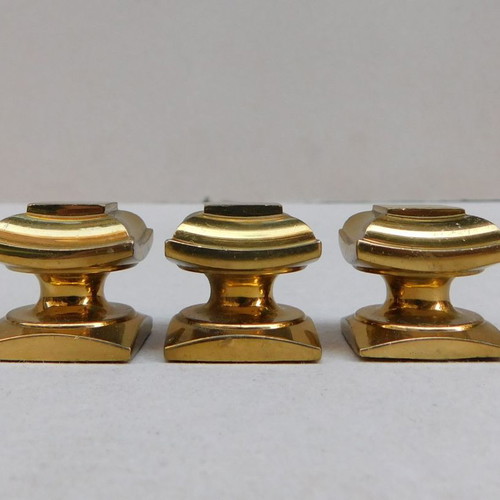 Bronze knobs 3x3 cm, height 2.7 cm