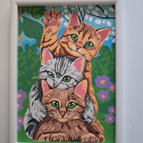 Painting with kittens in frame like new