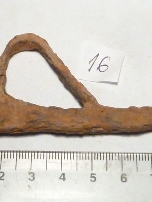 Iron hand-forged flint used, fire starter