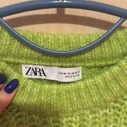 Zara sweater green like new, size M