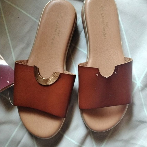 Sandals size 37 new, beige and brown with metal detail