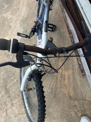 Ποδήλατο Everest μεταχειρισμένο, πόλης, V-Brakes, ταχύτητες, χρειάζεται αλλαγή λάστιχα