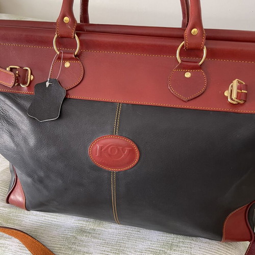 Travel bag 55 40 20 new, leather black and red