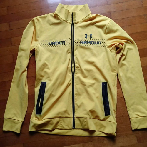 Under Armour sports jacket size Large like new, yellow