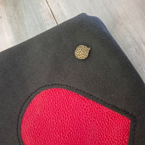 Thiros bag with heart new, black and red