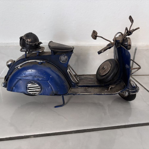 Vintage Vespa blue model like new