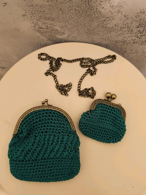 Handmade knitted bag with matching wallet green, like new