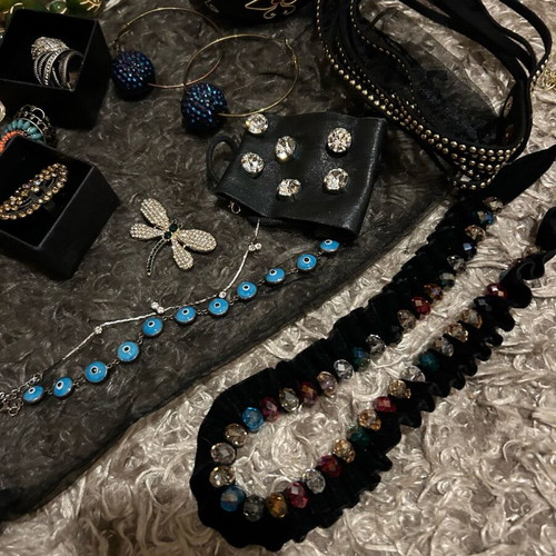 Jewelry pack used
