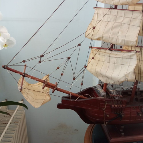 Spanish Sailing Ship Decorative Wooden Model like new
