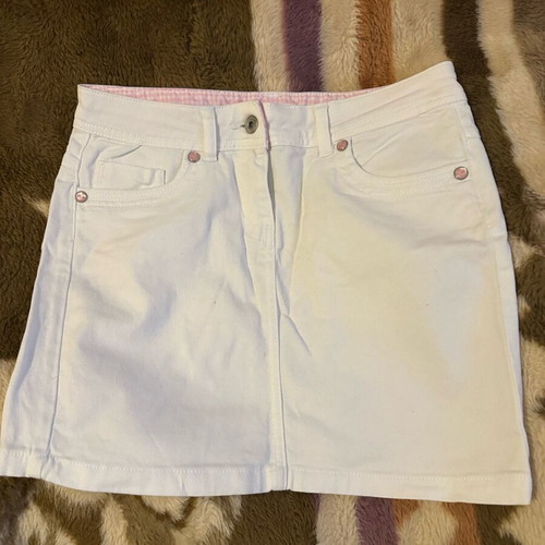 Mini skirt white like new, size S