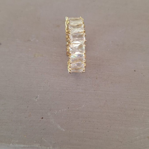 Gold-plated adjustable steel ring with crystals