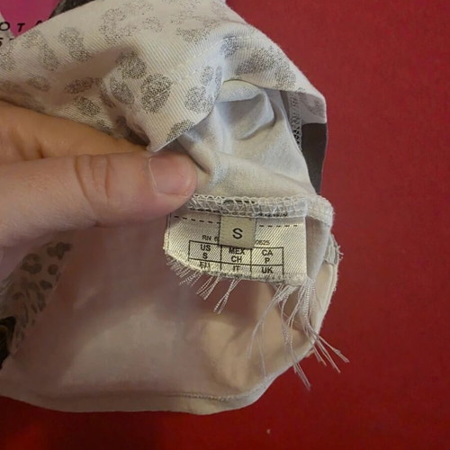 Top with Guess print like new, size S