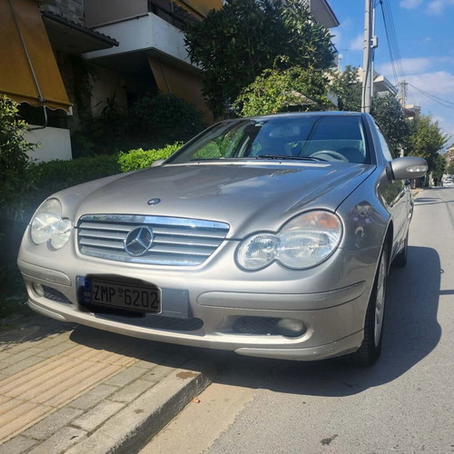 Mercedes-Benz C200 Kompressor Coupe used, 93,000km, silver