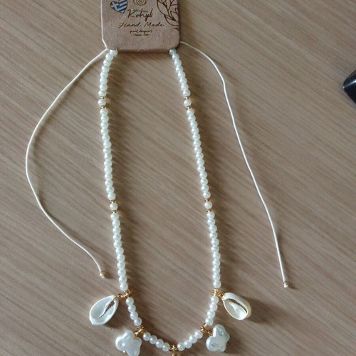 Summer necklace with shells handmade, new, white