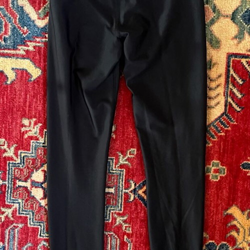 Under Armour women's leggings like new, size S/M, black