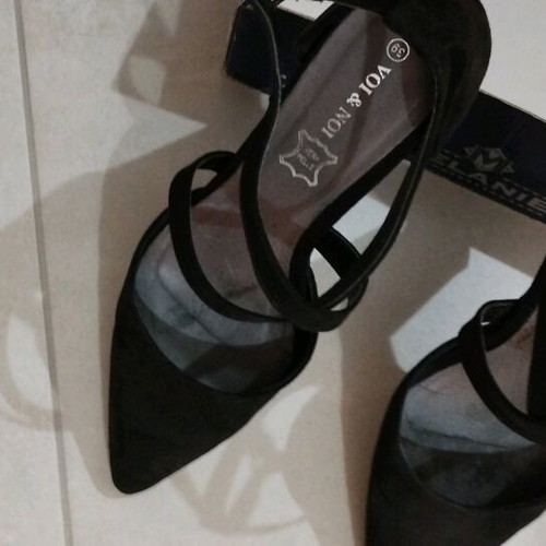 Pumps new, size 39, black