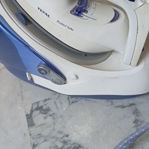 Tefal steam iron used, power cord issue