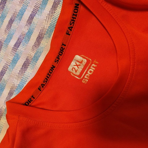 Men's sports t-shirt size 2XL like new, breathable red fabric