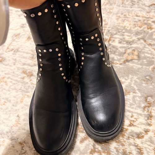 Zara boots with studs like new, black size 39