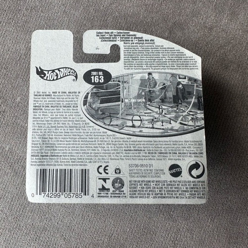 Hot Wheels 1937 Bugatti mainline model 2001 new