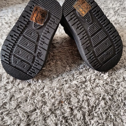 Baby boots size 19 like new, warm and comfortable