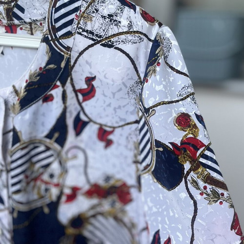 90s vintage shirt with sewn-in shoulder pads, black and white, XXL