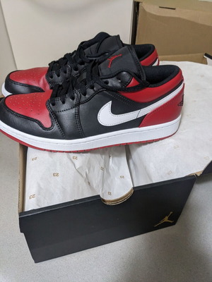 Nike Air Jordan 1 Low size 43 like new, black and red
