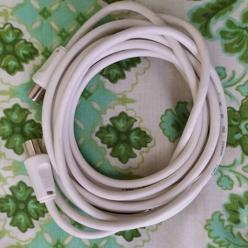 TV antenna cables like new, pack of 3 pieces