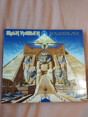 Iron Maiden Powerslave CD like new, metal genre