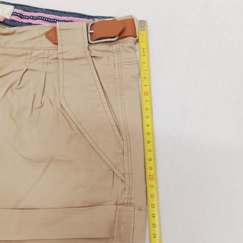 Bershka women's shorts size M like new, beige