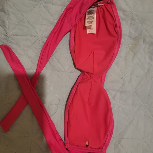 Juicy Couture bikini top like new, fuchsia color, adjustable tie