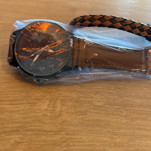 Watch new with gift bracelet