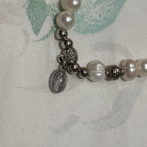 Rosary bracelet with perles, like new, vintage style