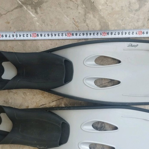 Fins slightly used, size 40-41
