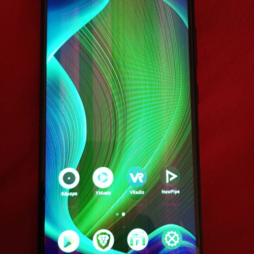 Realme C21 screen used, broken but functional