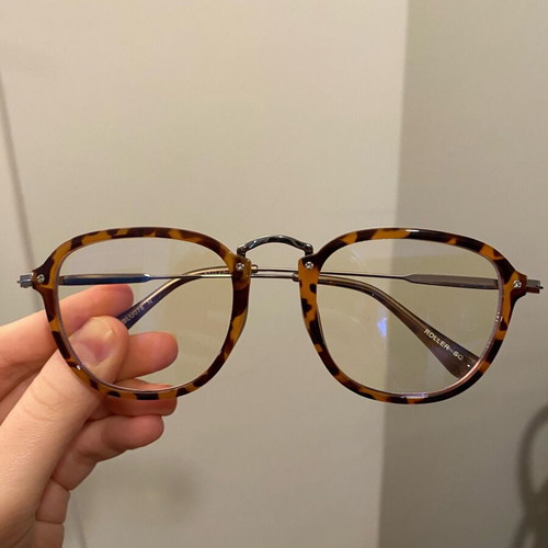 Tortoise shell eyeglasses like new with blue light style lenses