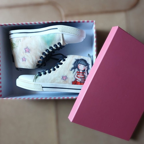 Santoro London Gorjuss High Sneakers Size 33 New Beige Black