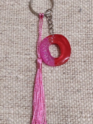 Handmade keychain with resin letter O and tassel