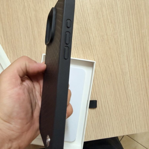 BMW MagSafe case for iPhone 16 Pro Max new