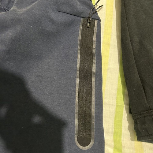 Nike Tech Fleece men's pants navy, size M