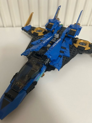 Lego 70668 Ninjago Legacy Jay Storm Fighter like new