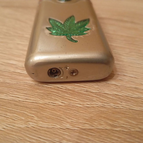 Vintage rare gas lighter like new