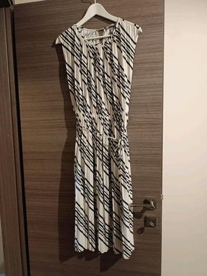 Midi φόρεμα πλισέ H&M Large σαν καινούργιο, μπεζ με μαύρα σχέδια