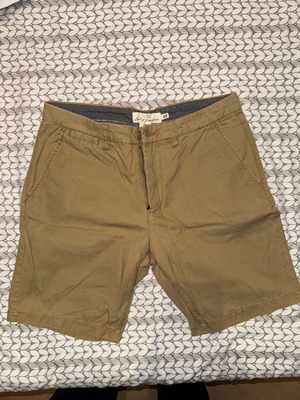 Βερμούδα chino H&M μέγεθος M σαν καινούργιο, μπεζ